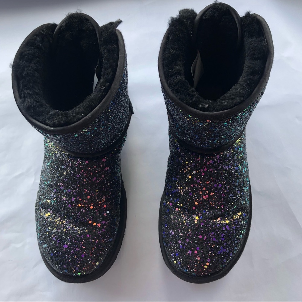 Black Glitter Uggs With Bow 6